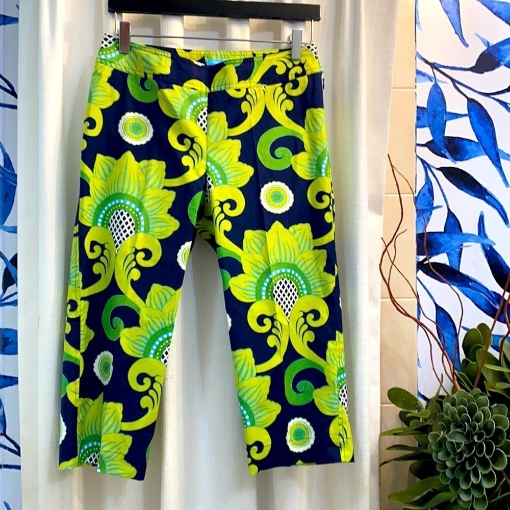 Women’s J. McLaughlin Capri Pants Size 2